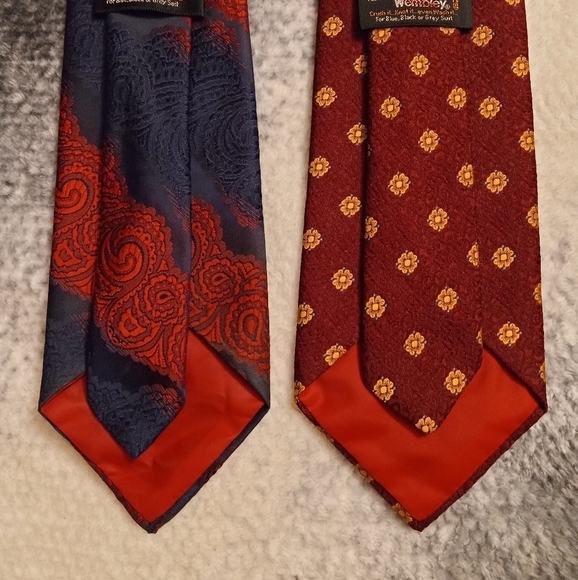 Wembley set of 2 vintage Wemlon Fabric neckties - Picture 6 of 8